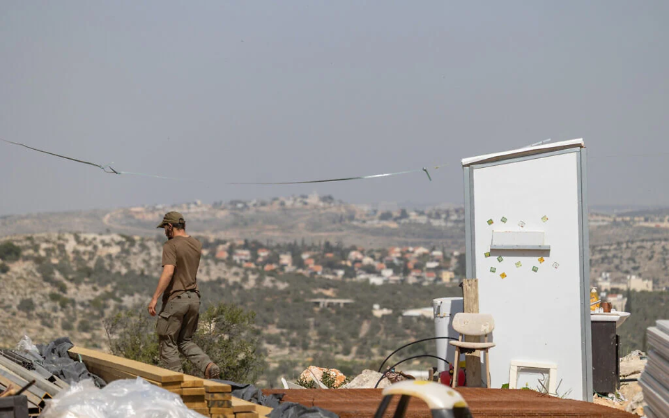 Source-supplied image for: Netanyahu orders some West Bank outposts removed, amid US pressure over settler attacks